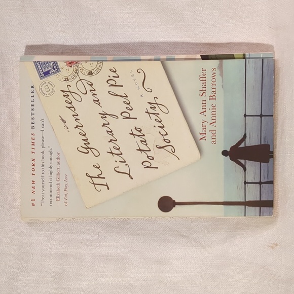 Book Club Bundle Novels Paperback Life of Pi Contemporary Lot of 6 Map of Love - Picture 5 of 14